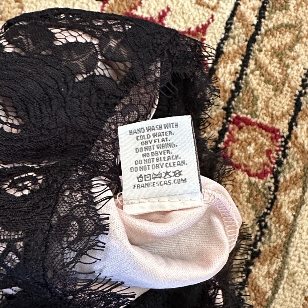 Francesca’s Lace Romper - Picture 9 of 9